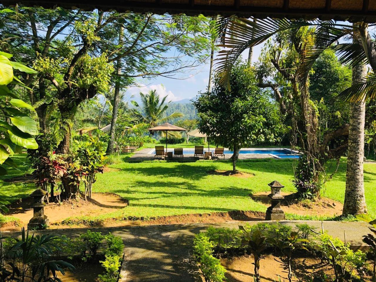 Mahagiri Resort & Restaurant Menanga Exterior foto